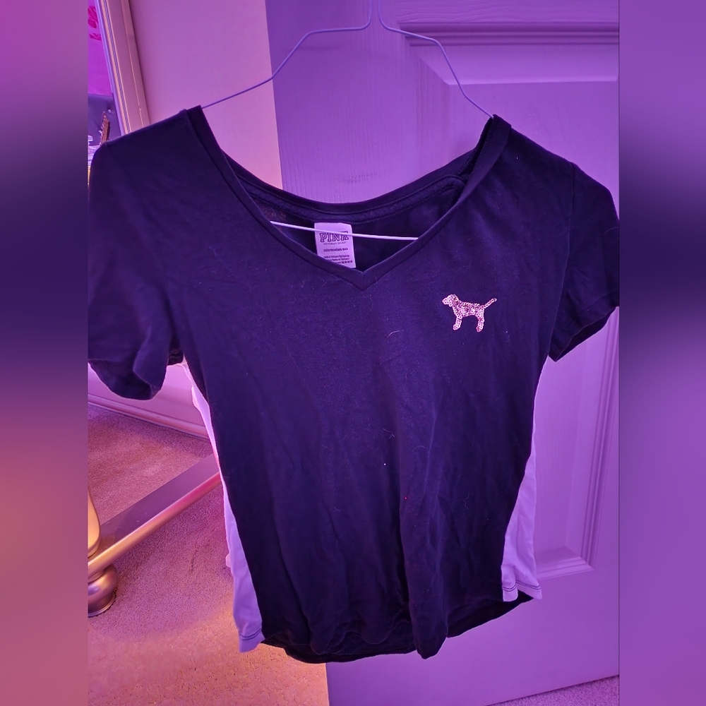 PINK v neck short sleeve